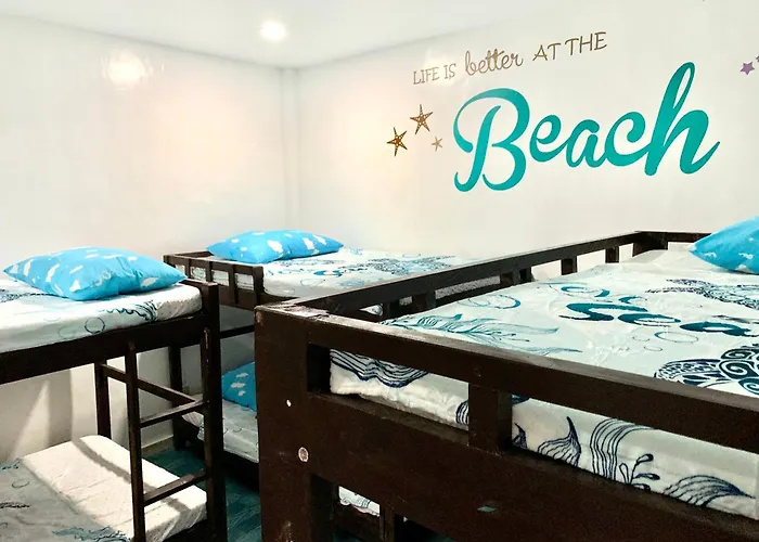 Samanthas Cove Private House Oslob Cebu Locals Call It The White House Vakantiehuis *