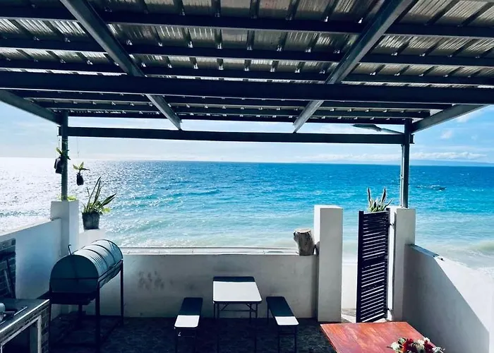 Samanthas Cove Private House Oslob Cebu Locals Call It The White House Luka